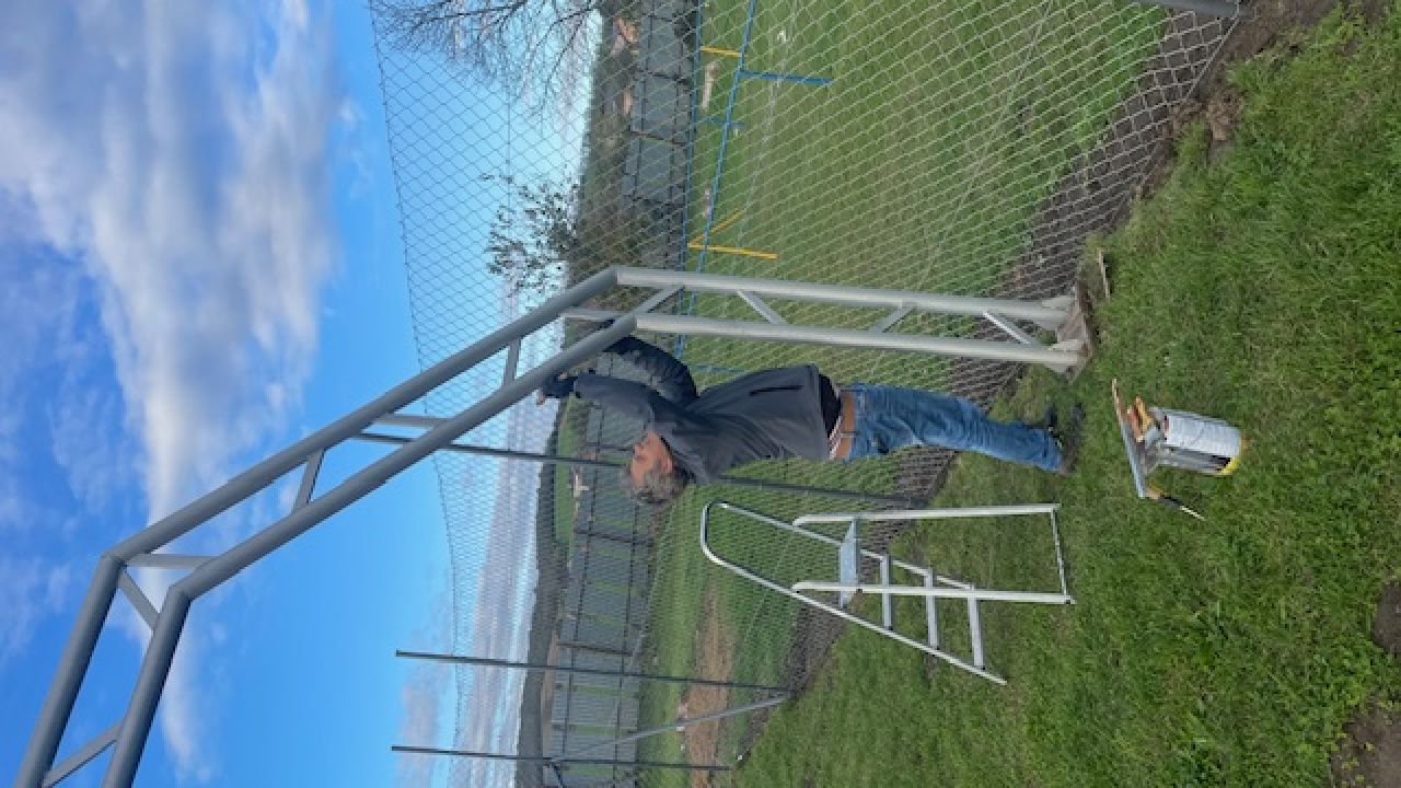 Obnova športového areálu s podporou Nitrianskeho sam. kraja Obnova športového areálu s podporou Nitrianskeho sam. kraja