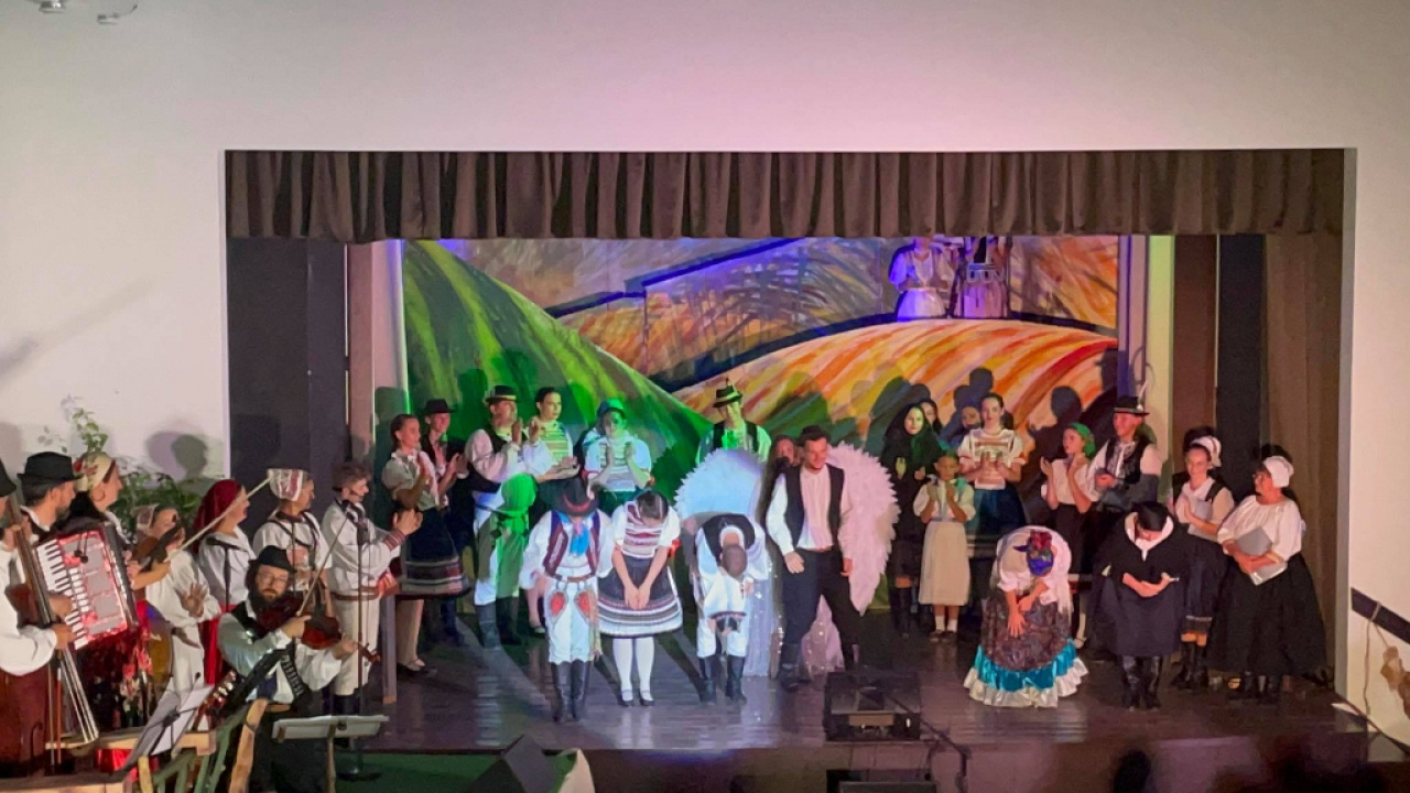 Oslava 100. výročia založenia obce Oslava 100. výročia založenia obce